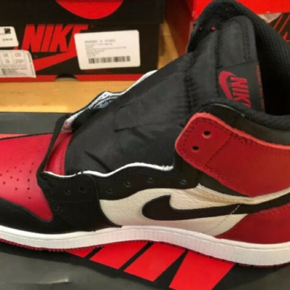 Jordan 1 bred toe - Picture 3 of 3